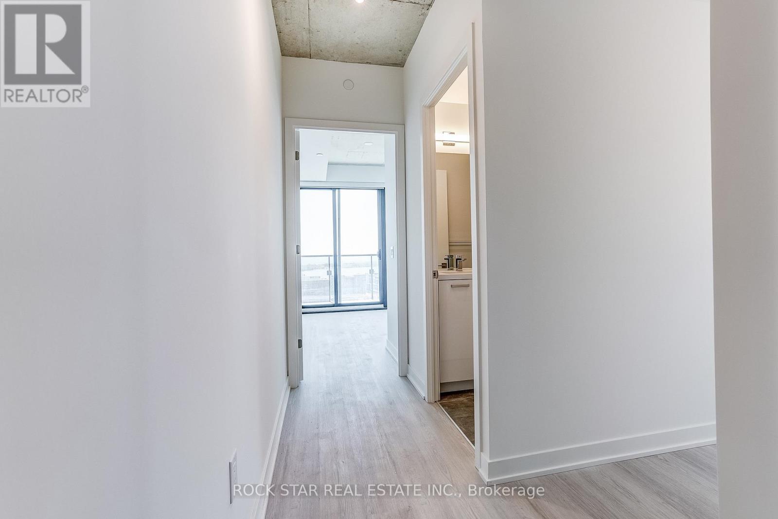 #2802 284 KING STREET E - 17