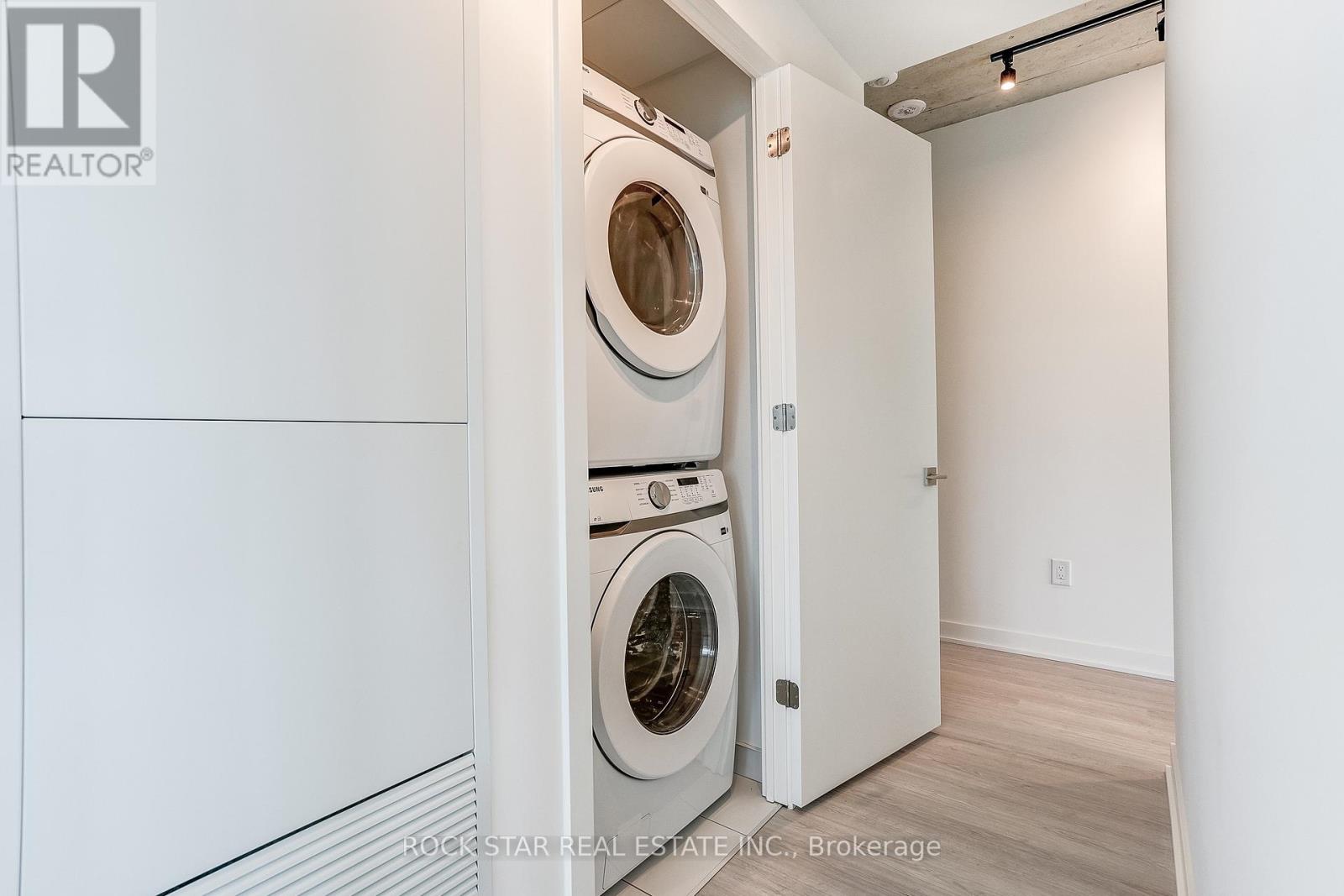 #2802 284 KING STREET E - 20