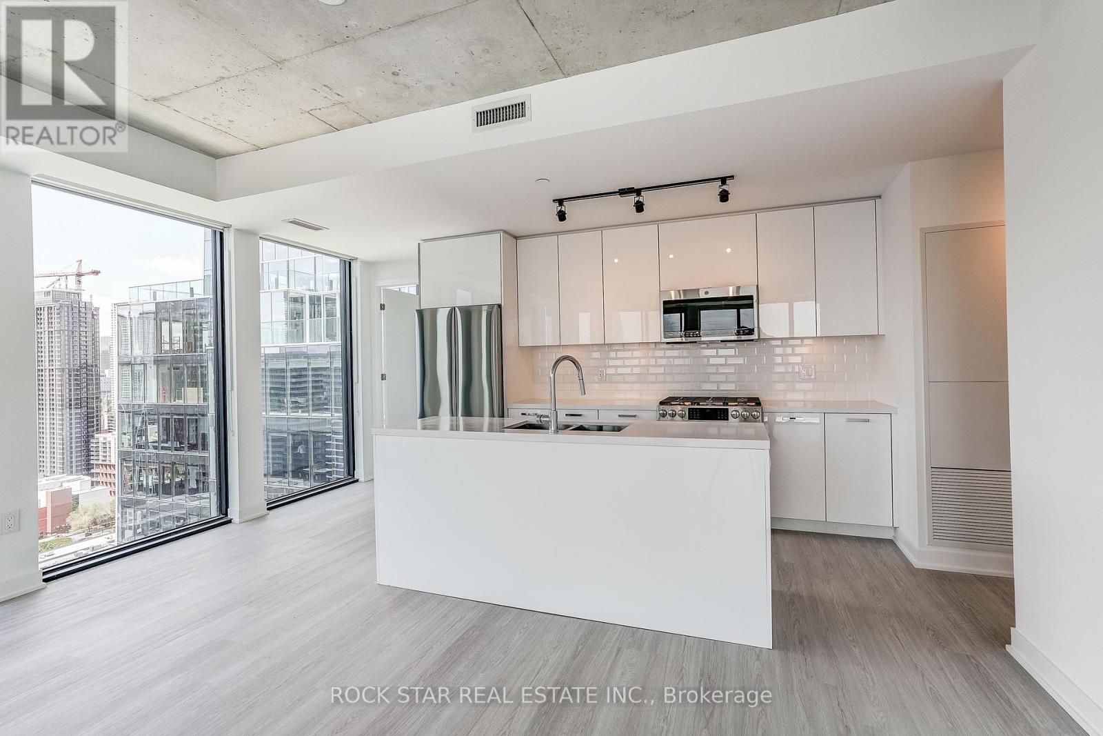 #2802 284 KING STREET E - 22