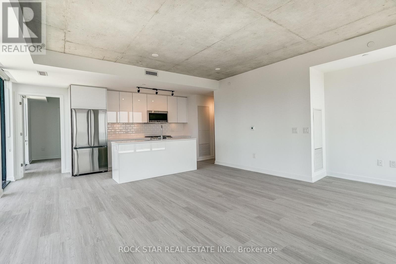 #2802 284 KING STREET E - 27