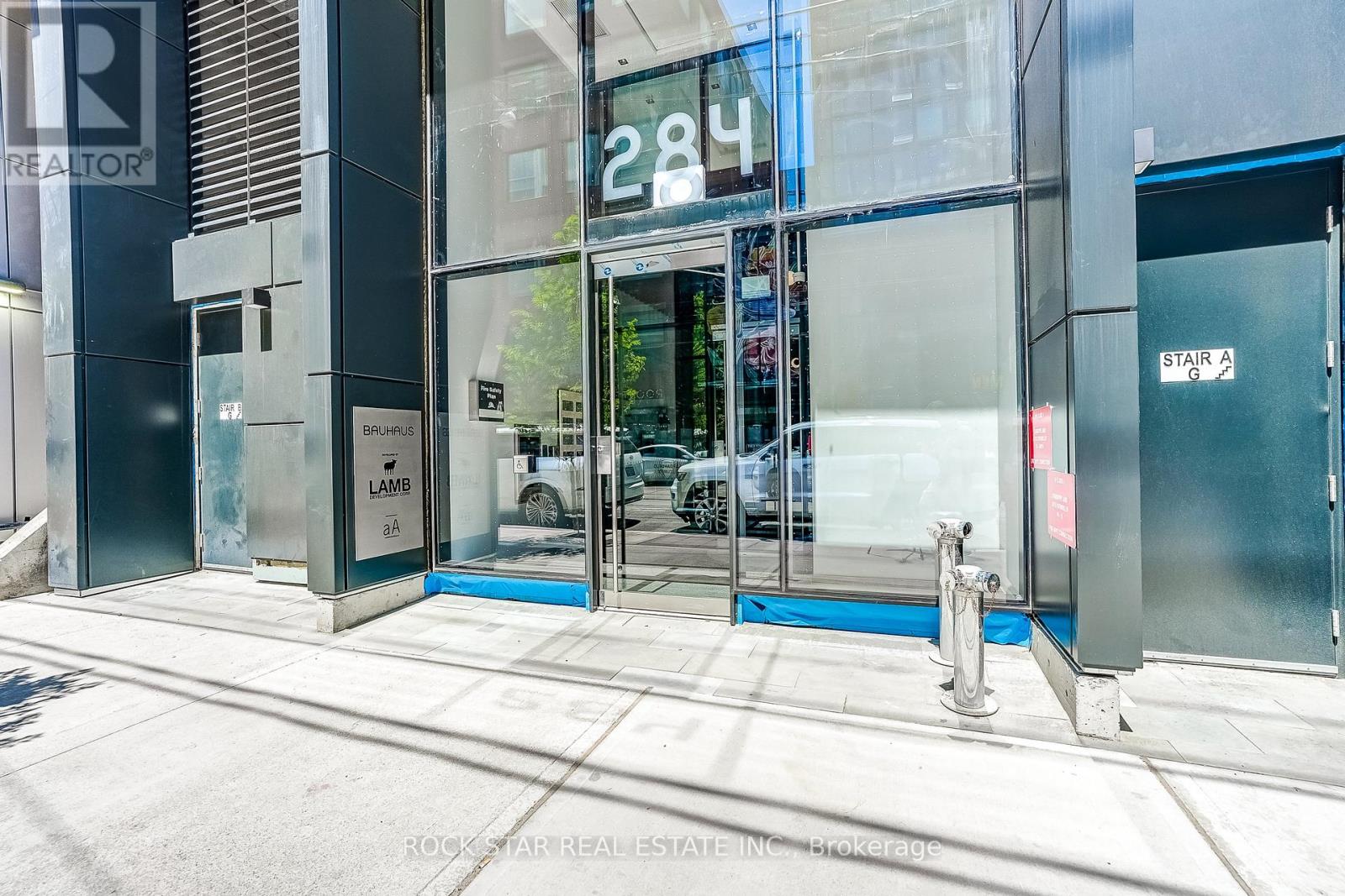 #2802 284 KING STREET E - 37