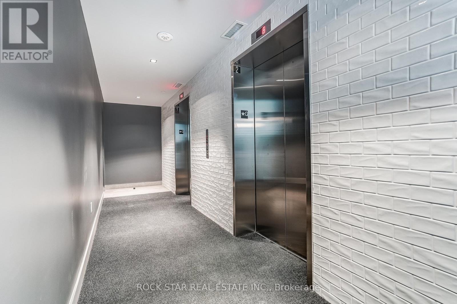 #2802 284 KING STREET E - 42