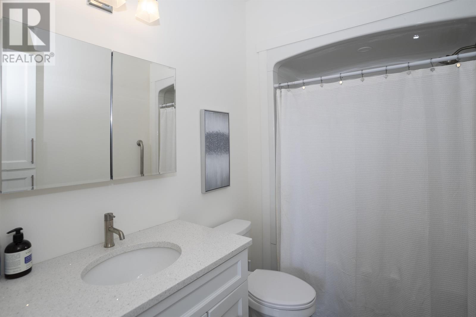 3404 96 High ST - 26
