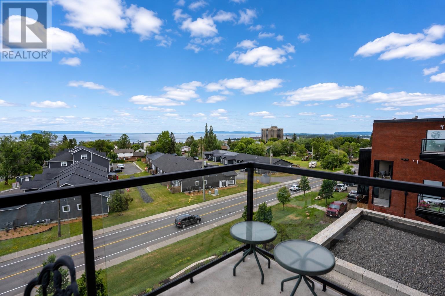 3404 96 High ST - 3