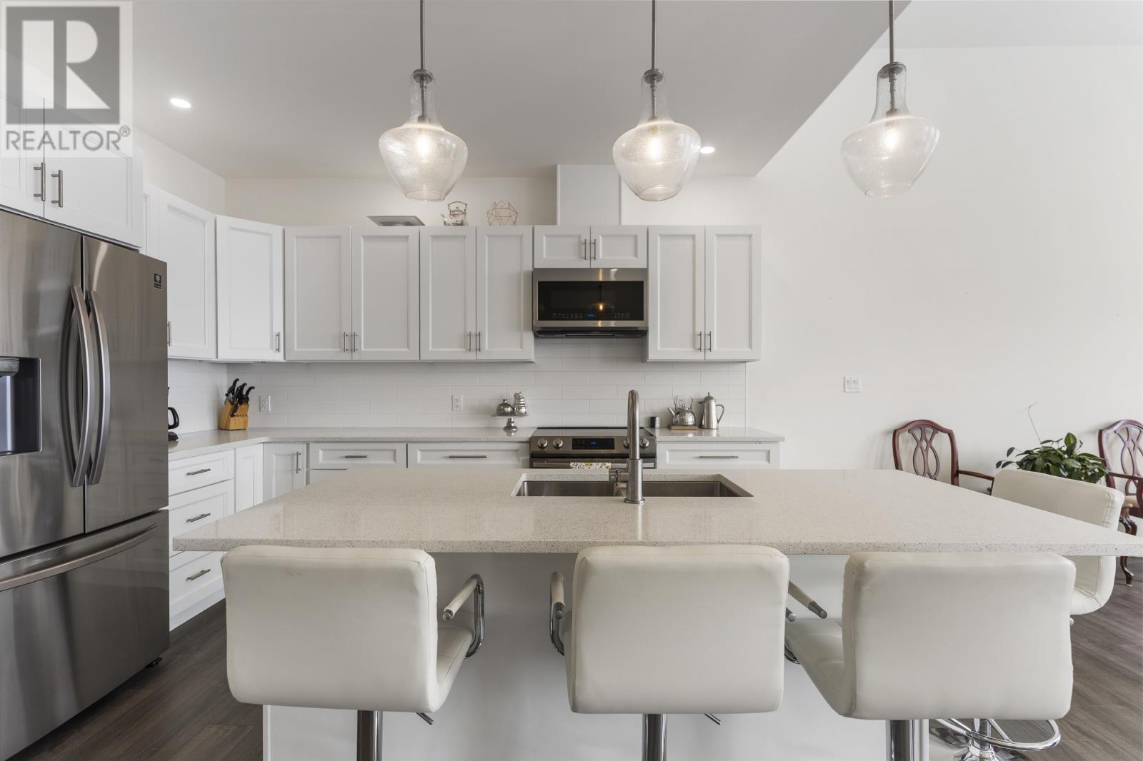 3404 96 High ST - 6