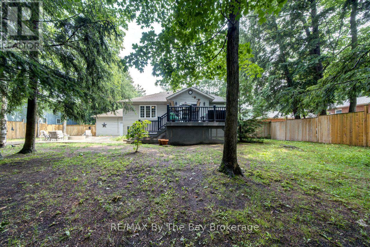 22 DOWNER CRESCENT - Image 48
