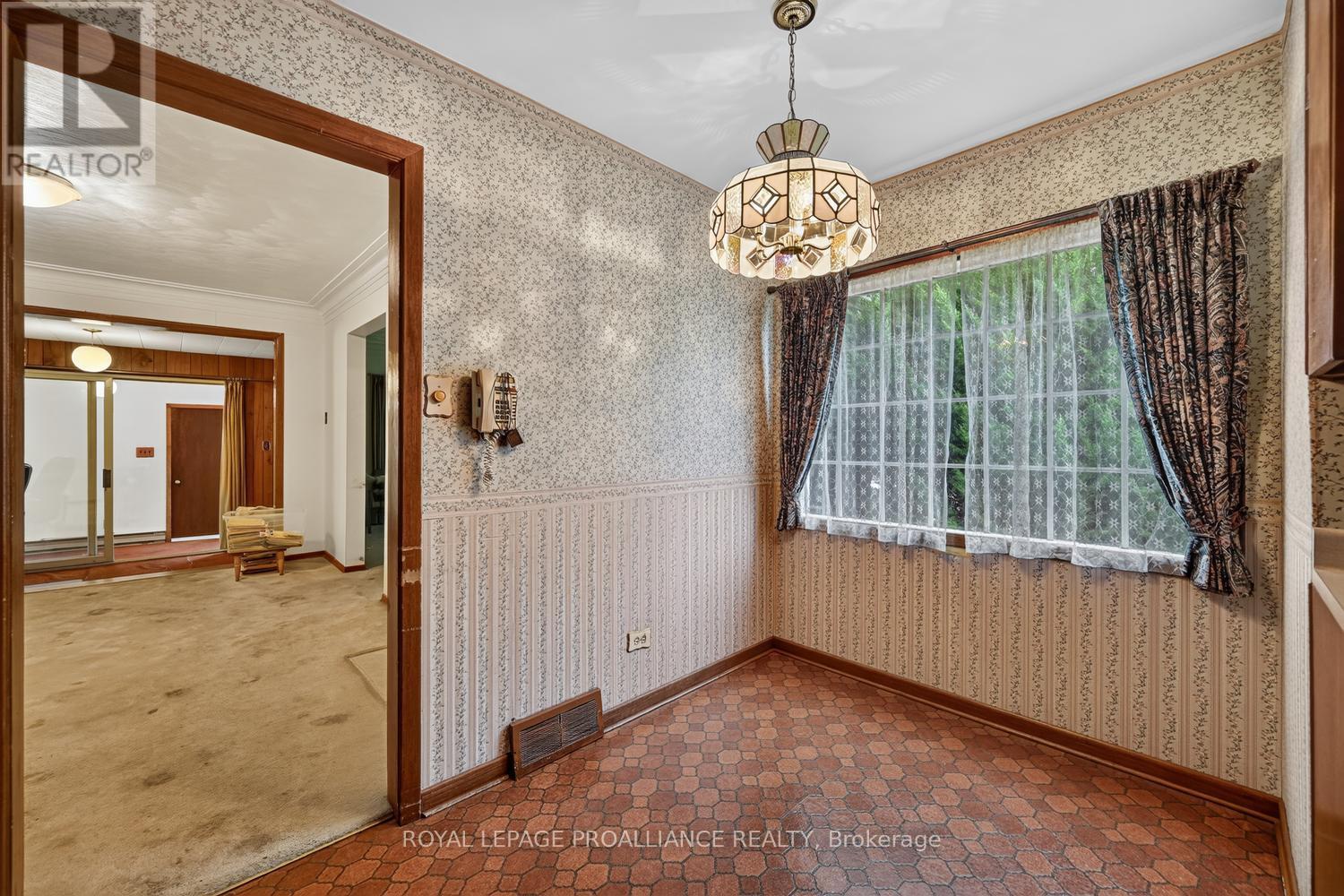 390 JAMES STREET W - 15
