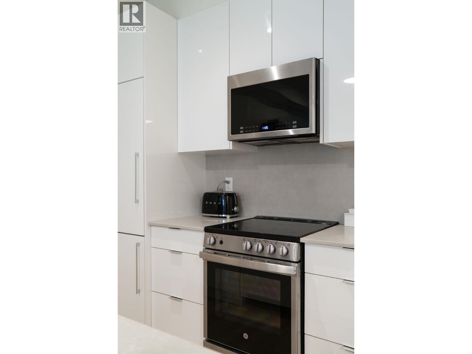 208 11913 BURNETT STREET, Maple Ridge