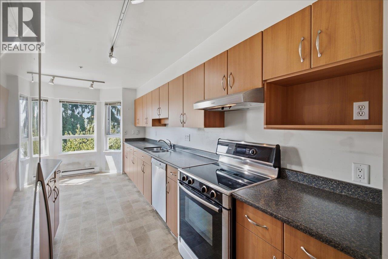 303 2250 SE MARINE DRIVE, Vancouver
