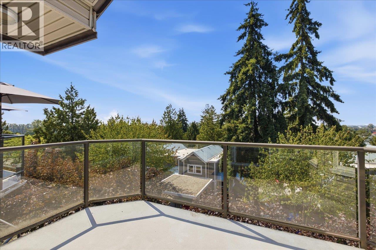 303 2250 SE MARINE DRIVE, Vancouver