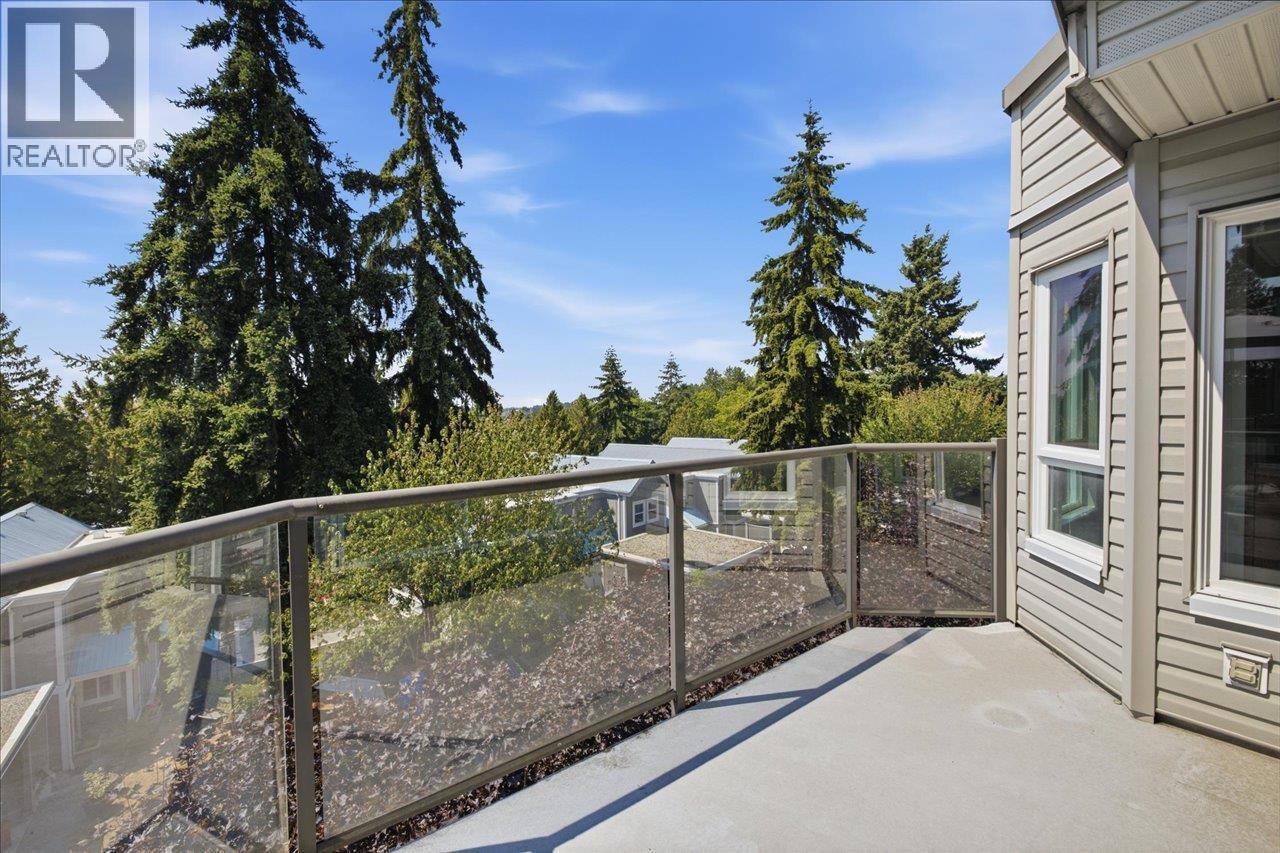 303 2250 SE MARINE DRIVE, Vancouver