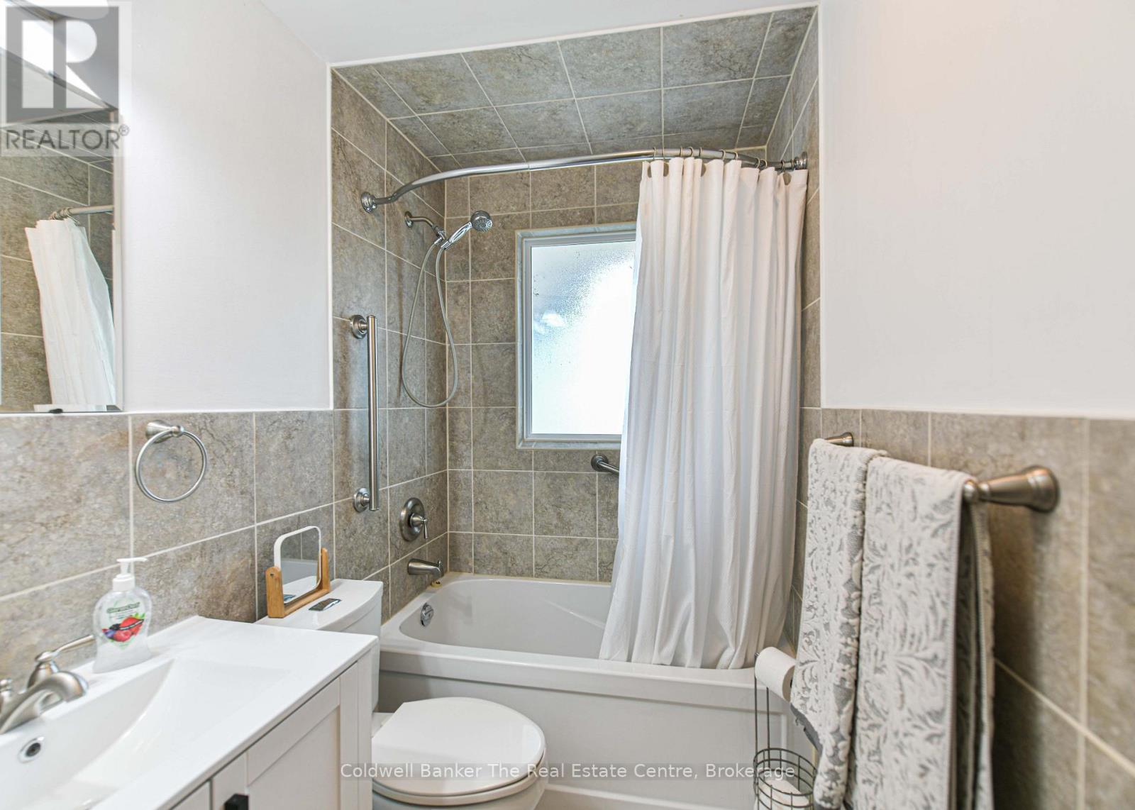 321 FRANKLIN STREET - Image 21
