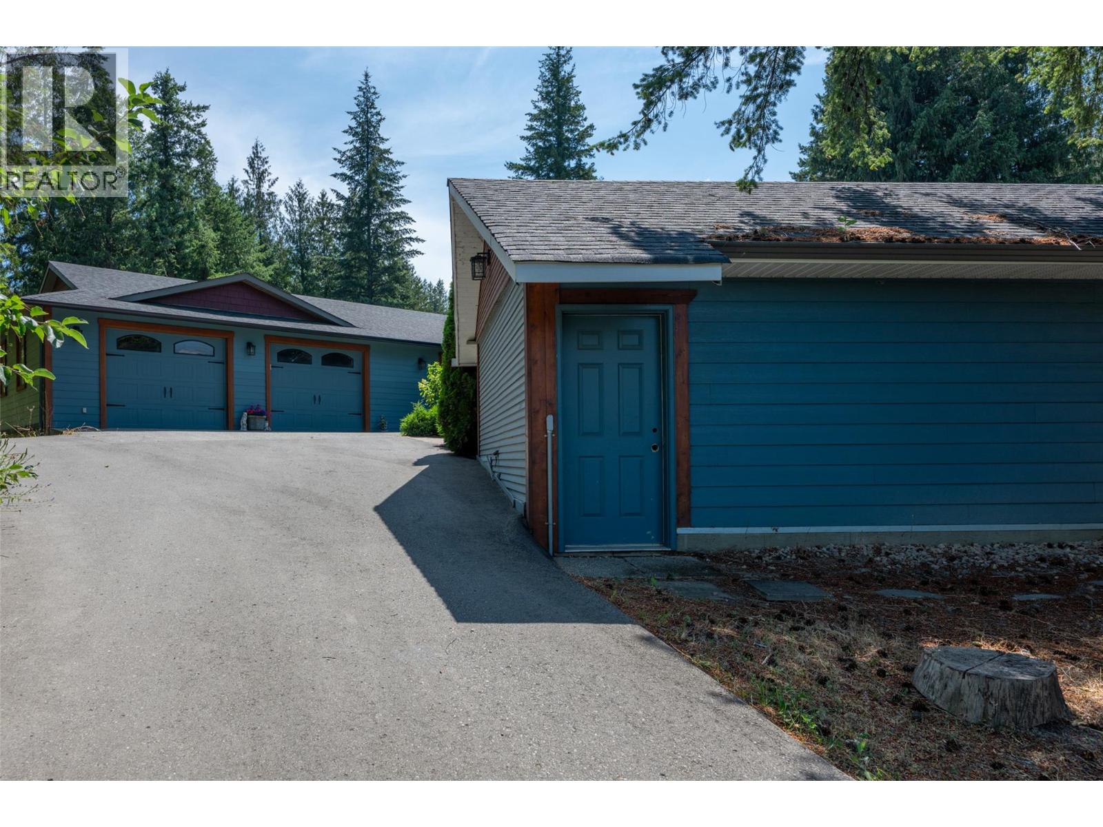 3045 Lindberg Road - 77