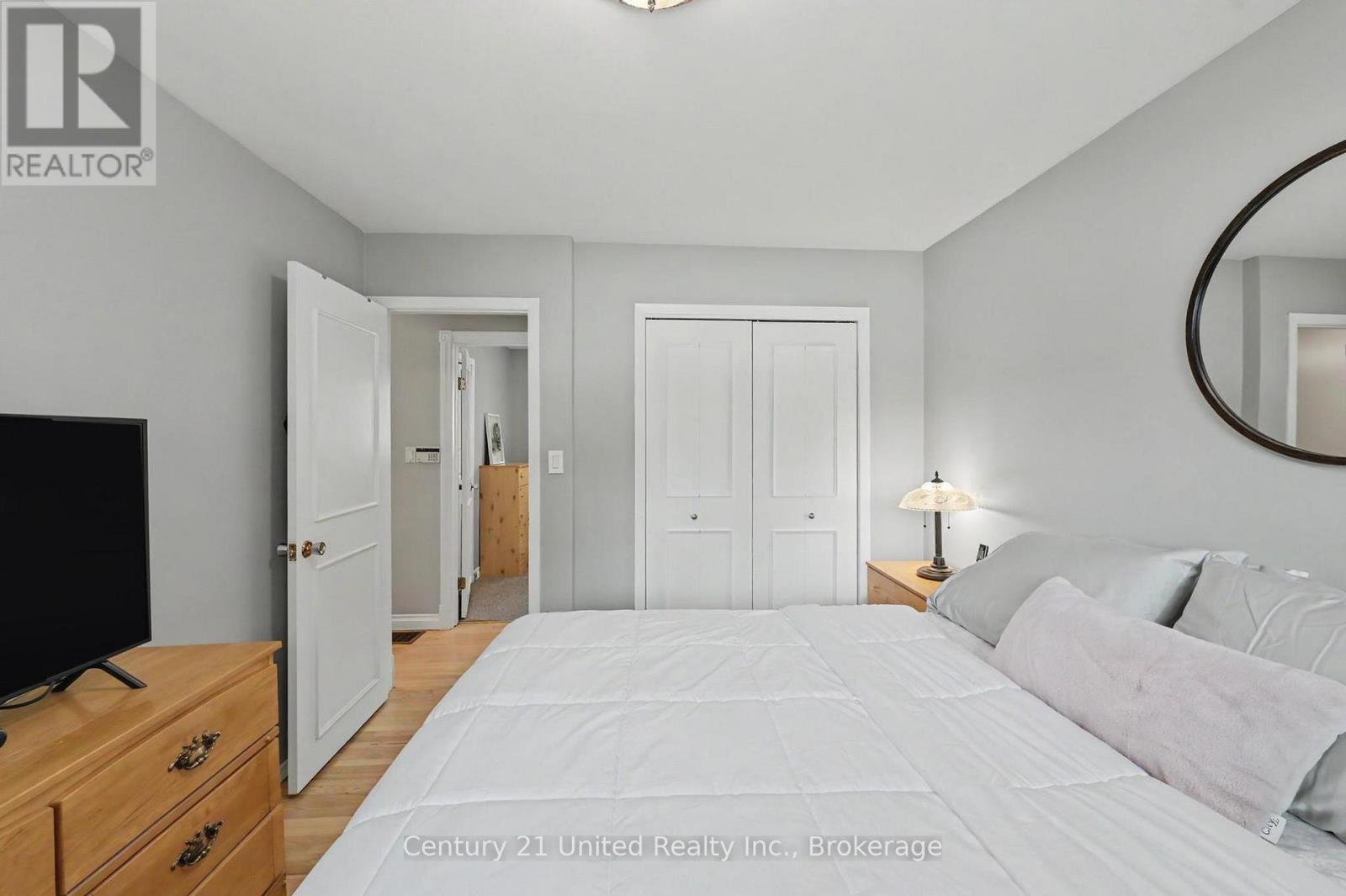 815 STEWART DRIVE - 12