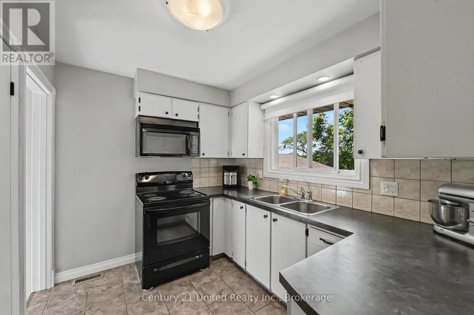 815 STEWART DRIVE - 5