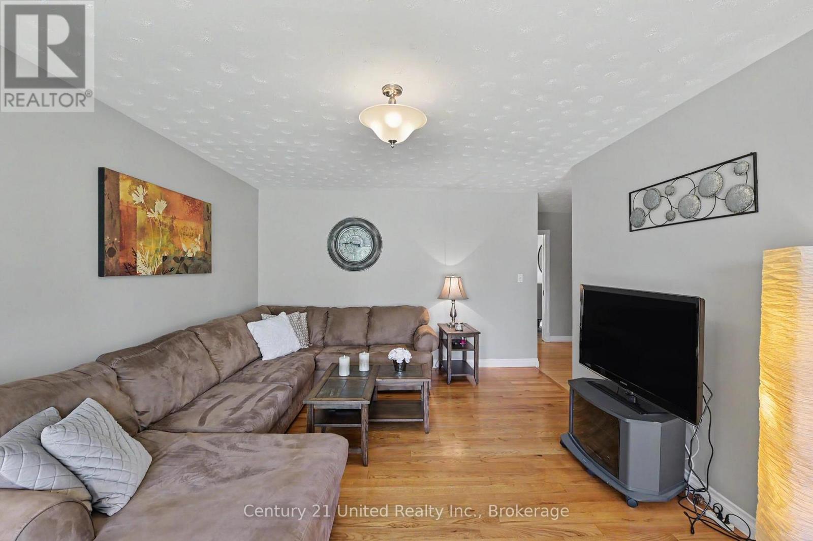 815 STEWART DRIVE - 9