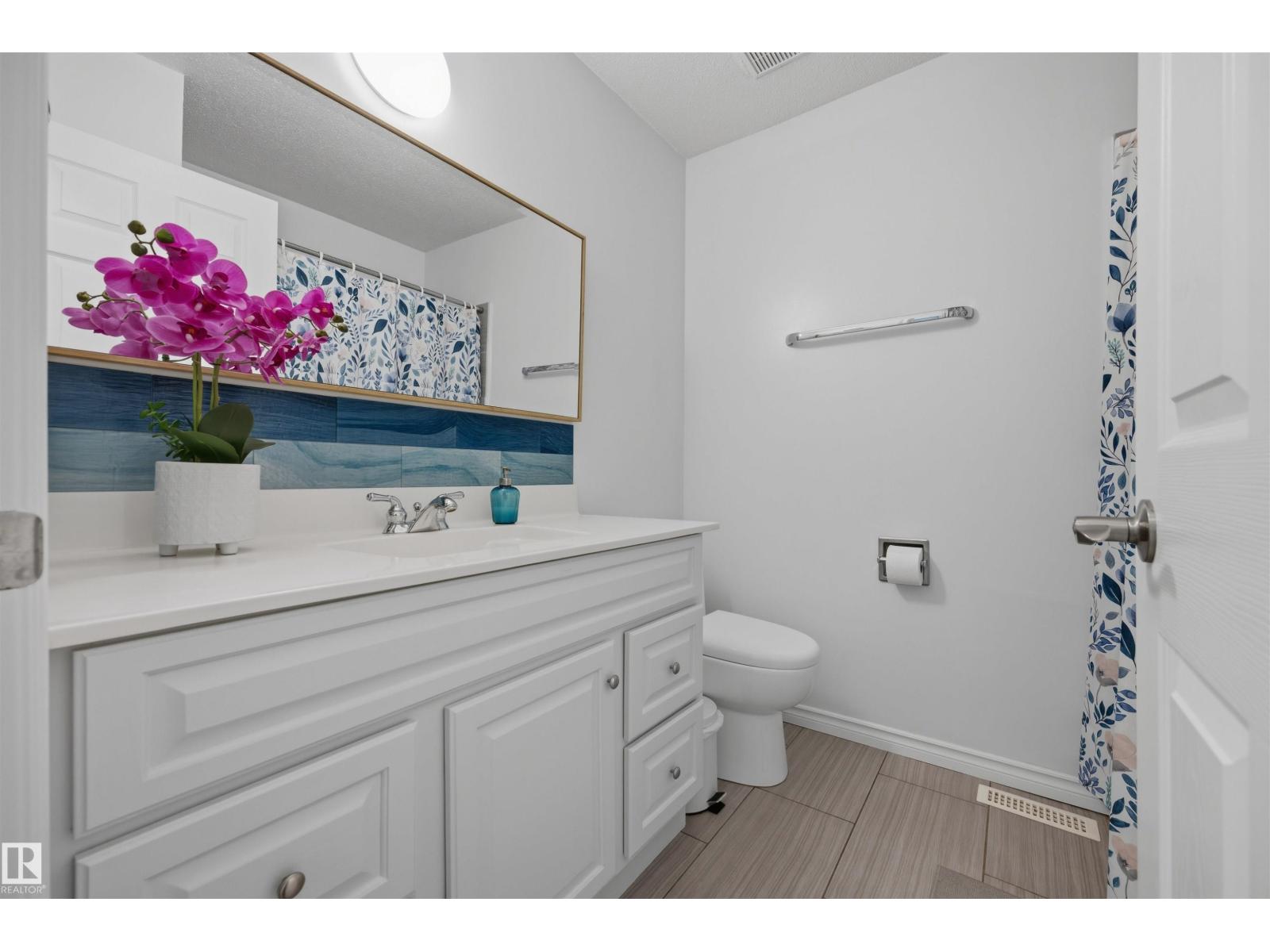 11707 150 Ave NW NW - 15