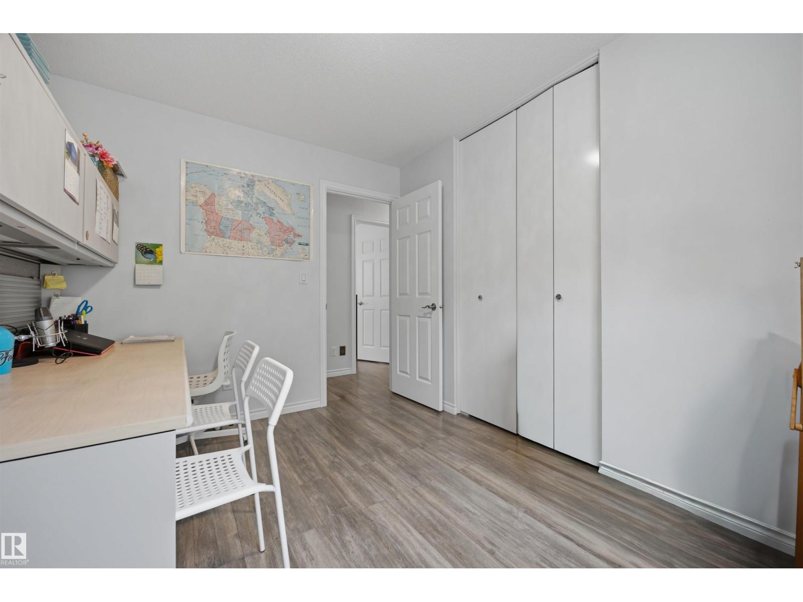 11707 150 Ave NW NW - 16