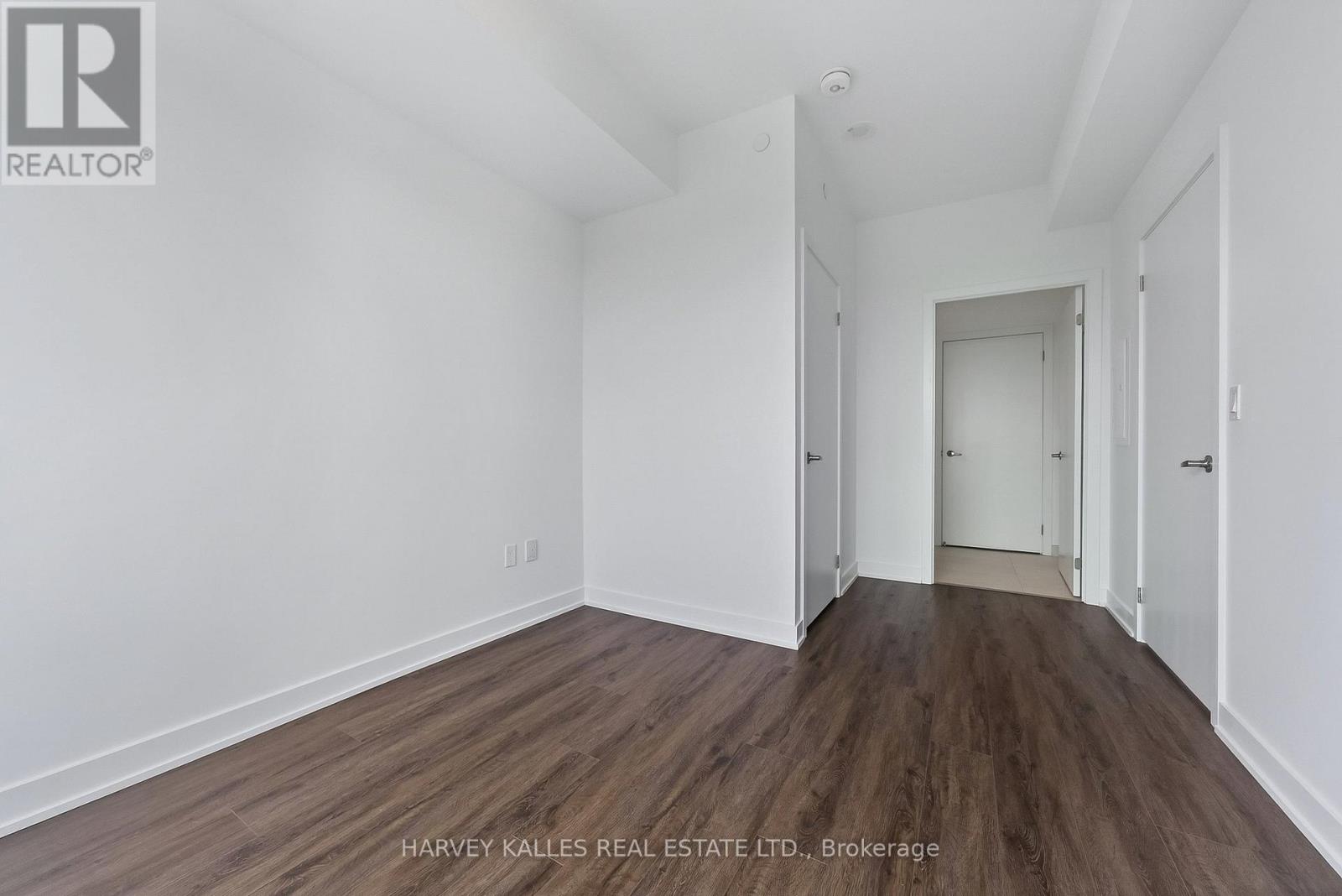 #503 630 GREENWOOD AVENUE - 26