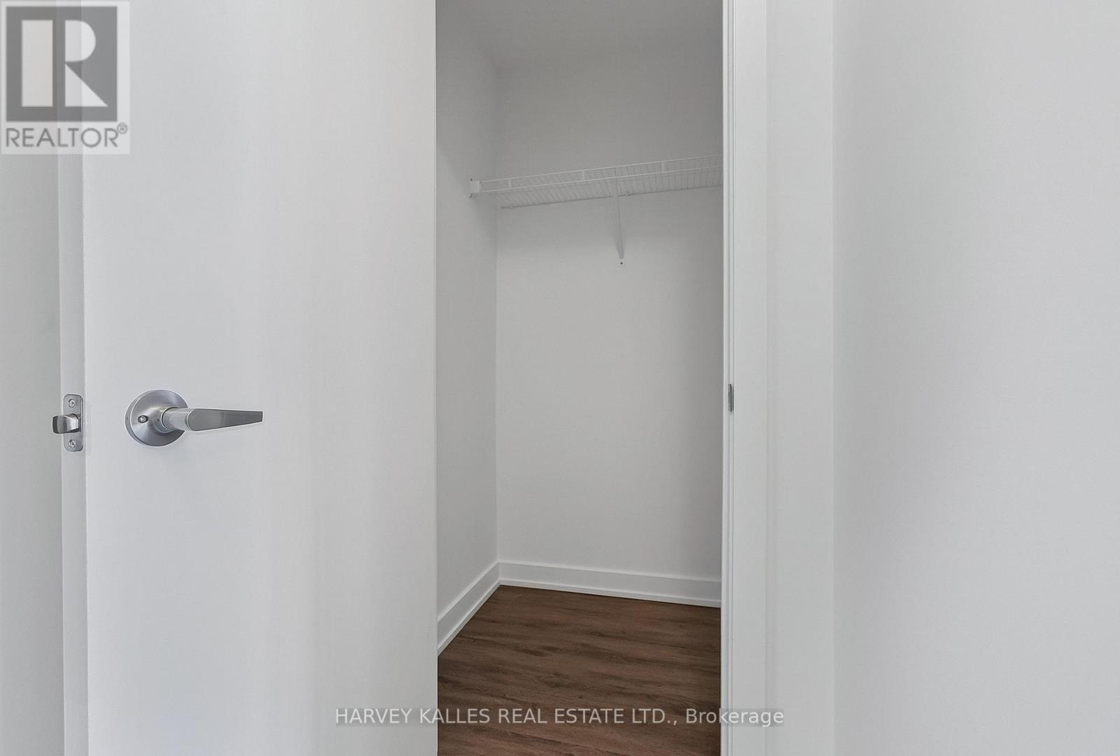 #503 630 GREENWOOD AVENUE - 4