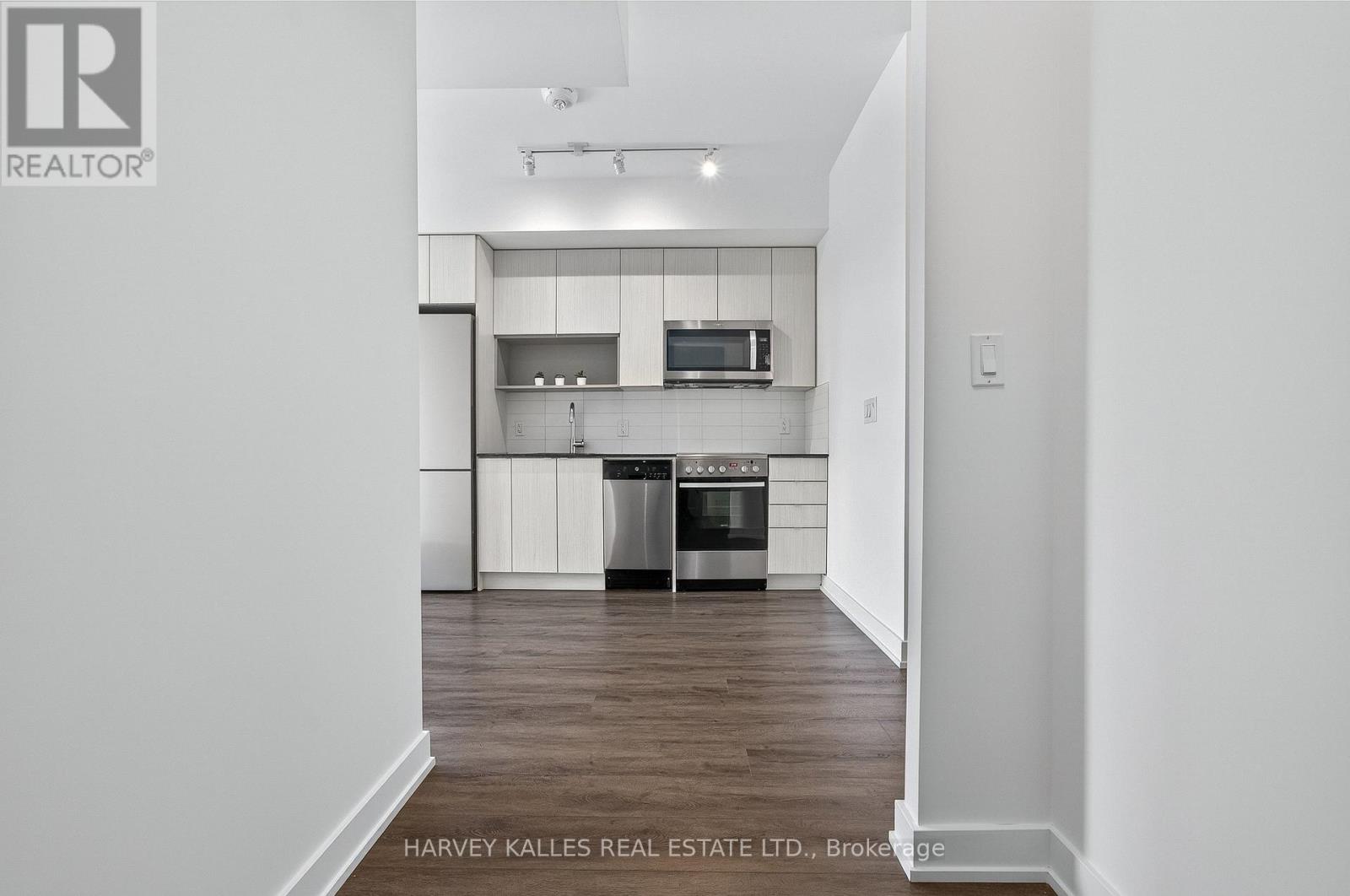 #503 630 GREENWOOD AVENUE - 8