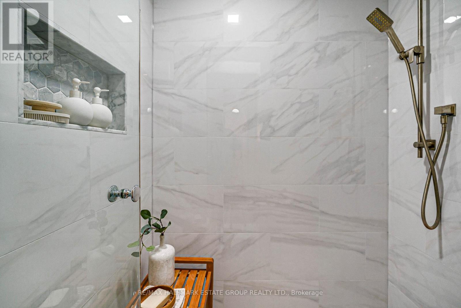 #106 660 PAPE AVENUE - Image 25