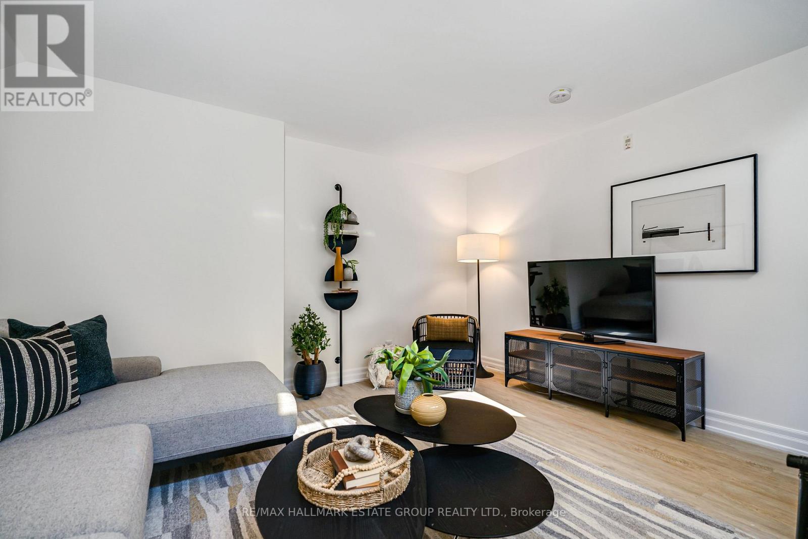 #106 660 PAPE AVENUE - Image 43