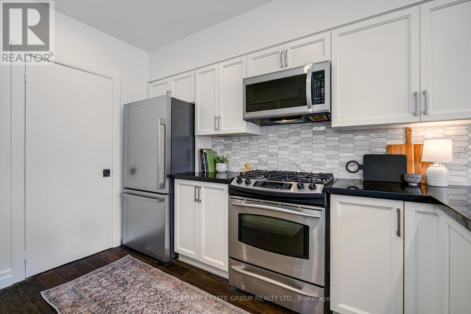 #106 660 PAPE AVENUE - Image 8