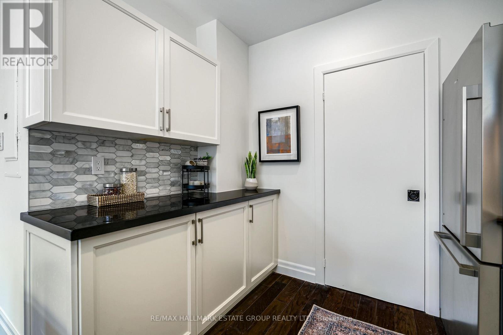 #106 660 PAPE AVENUE - Image 9