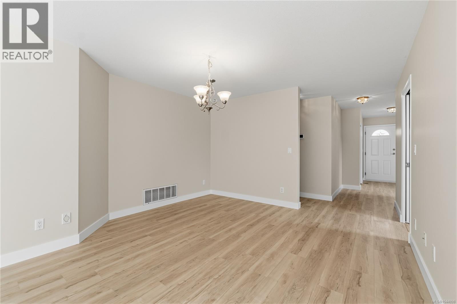 1325 Leeward Way - 7
