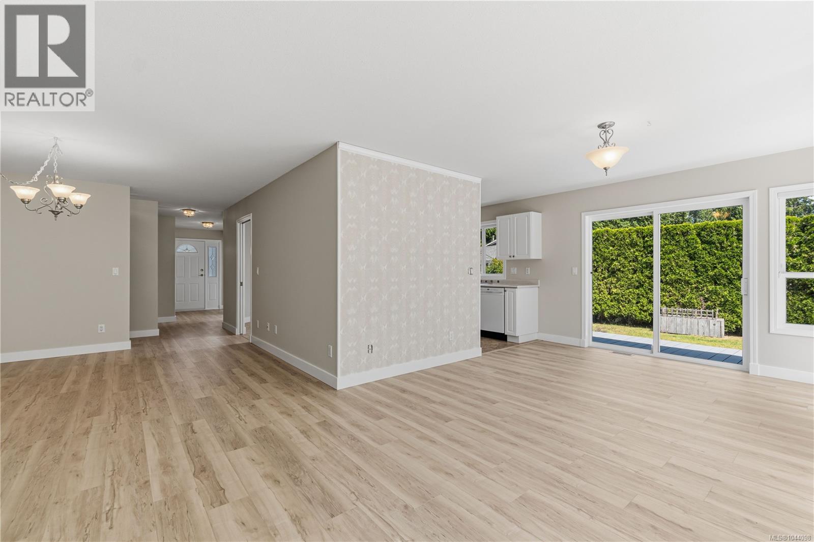1325 Leeward Way - 35
