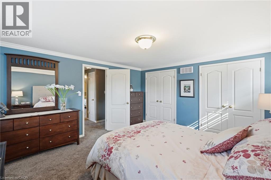 12 HUNTINGTON Lane - Image 20