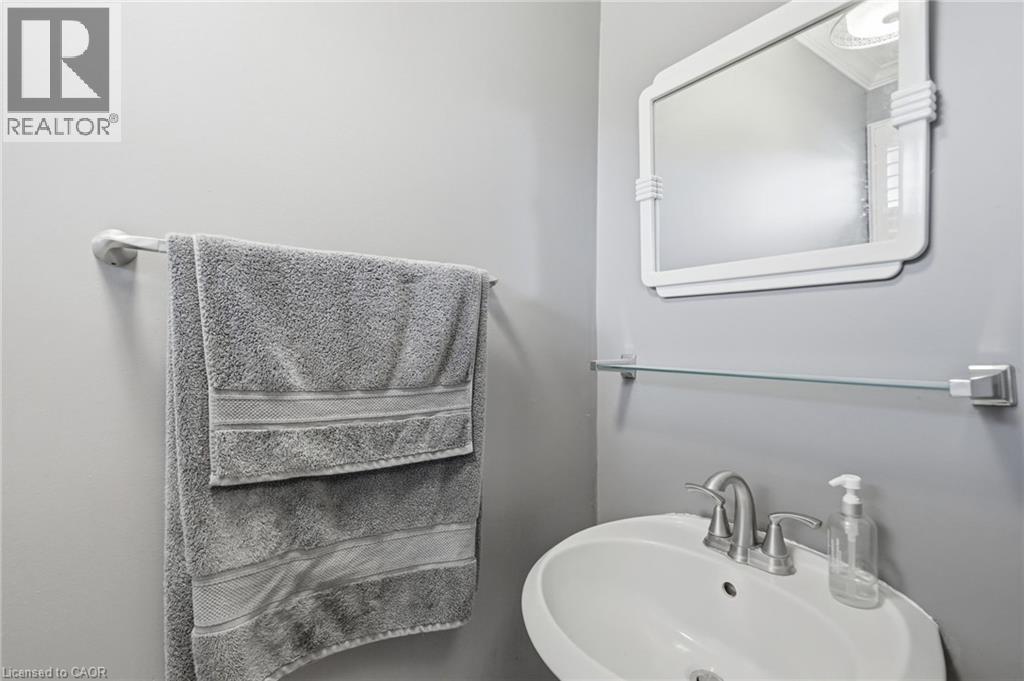 12 HUNTINGTON Lane - Image 14