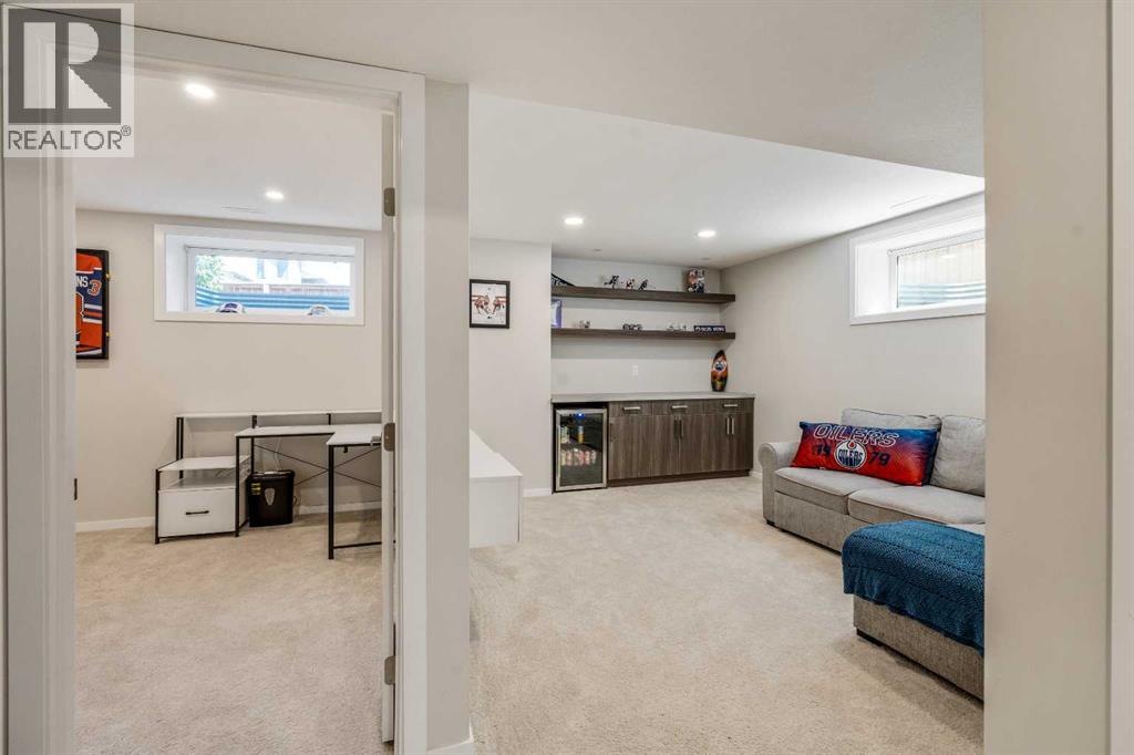 159 Pacific Landing W - Image 35