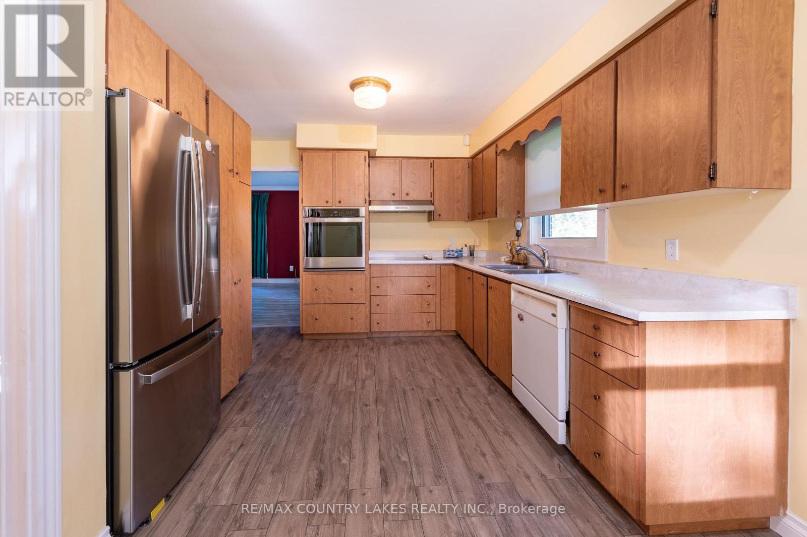 94 LAIDLAW STREET N - Image 11