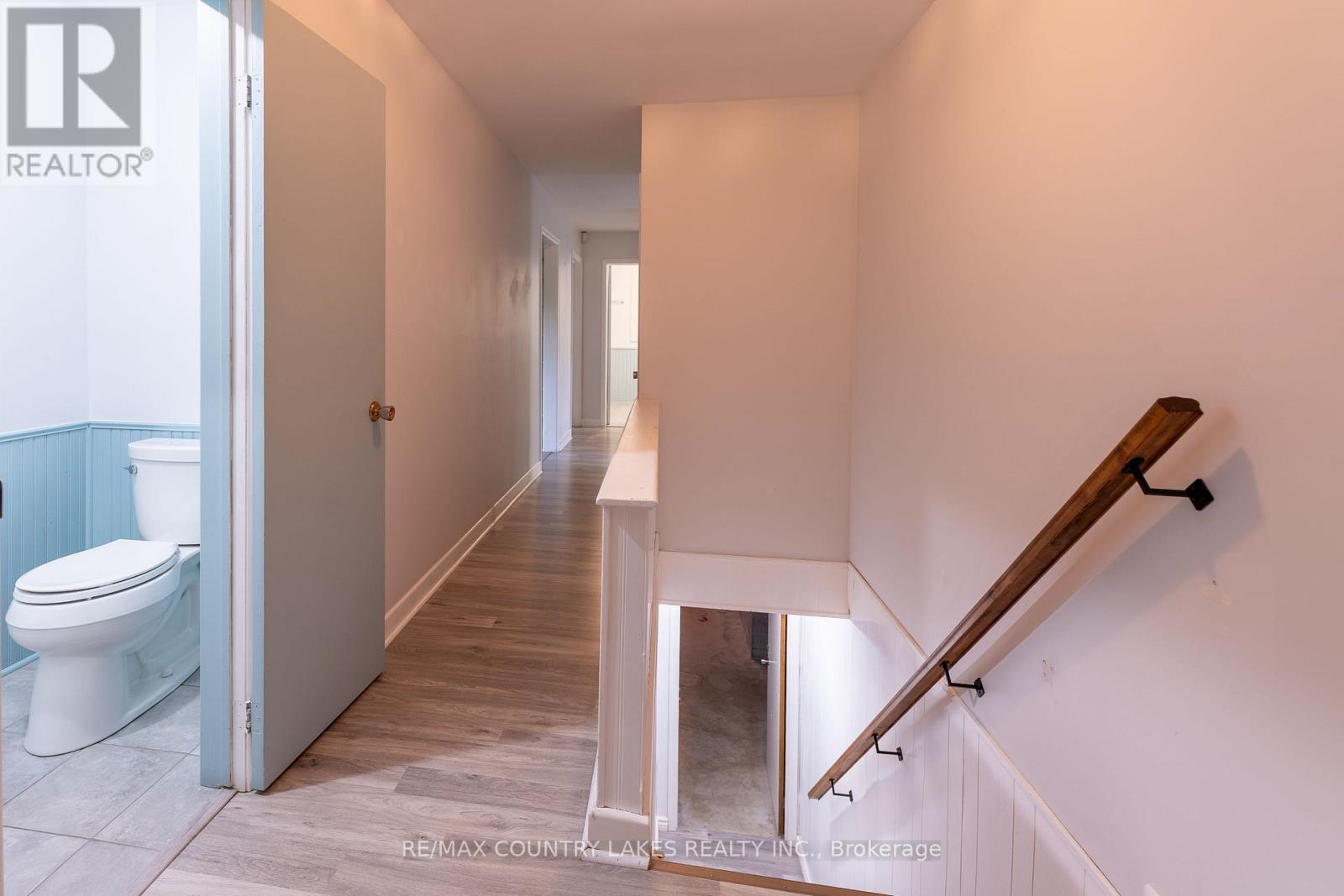 94 LAIDLAW STREET N - Image 12