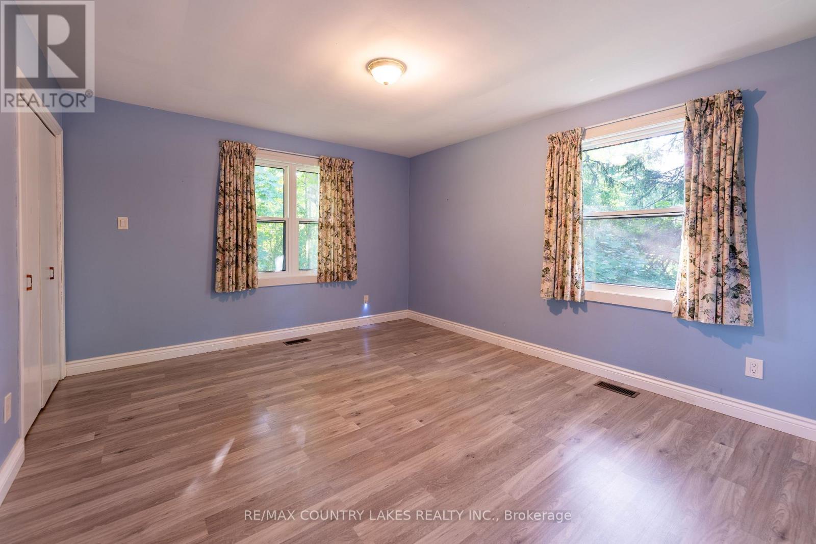 94 LAIDLAW STREET N - Image 15