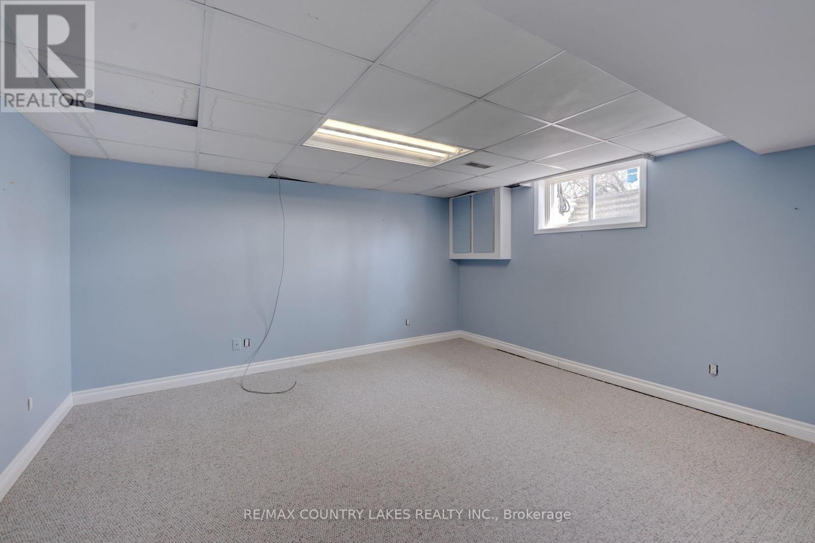 94 LAIDLAW STREET N - Image 21