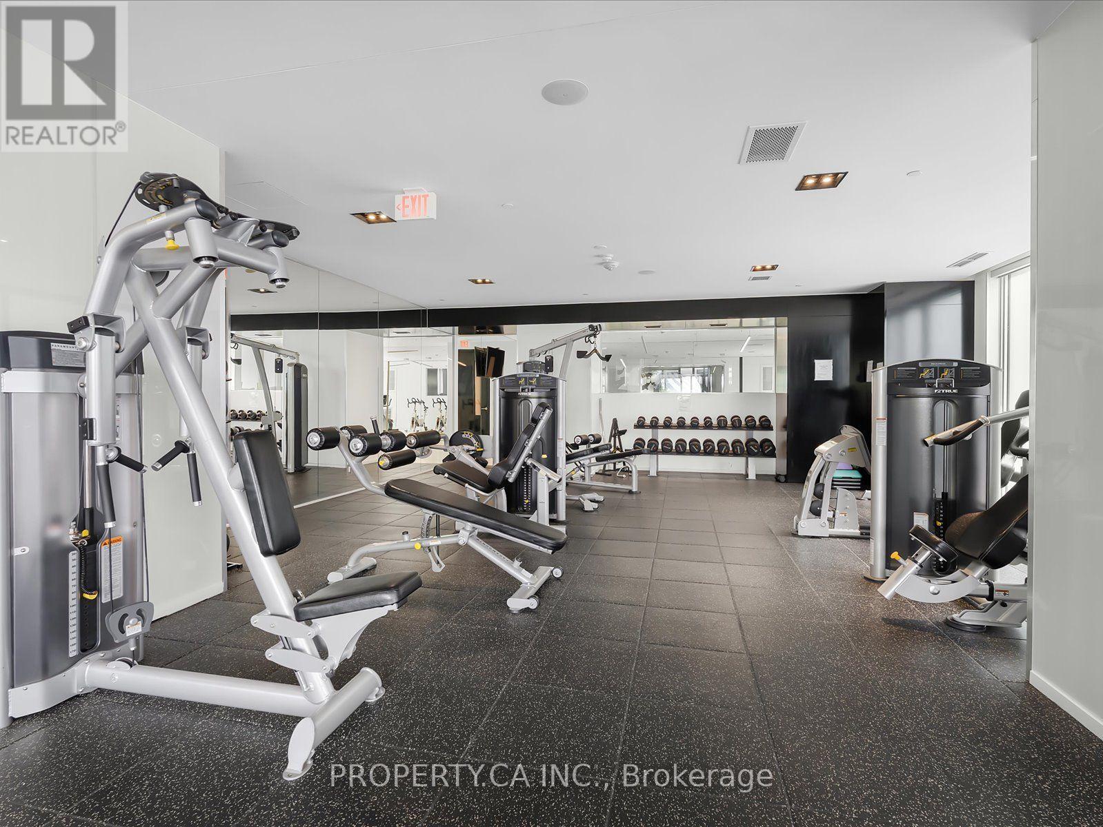 #1906 56 ANNIE CRAIG DRIVE - 30