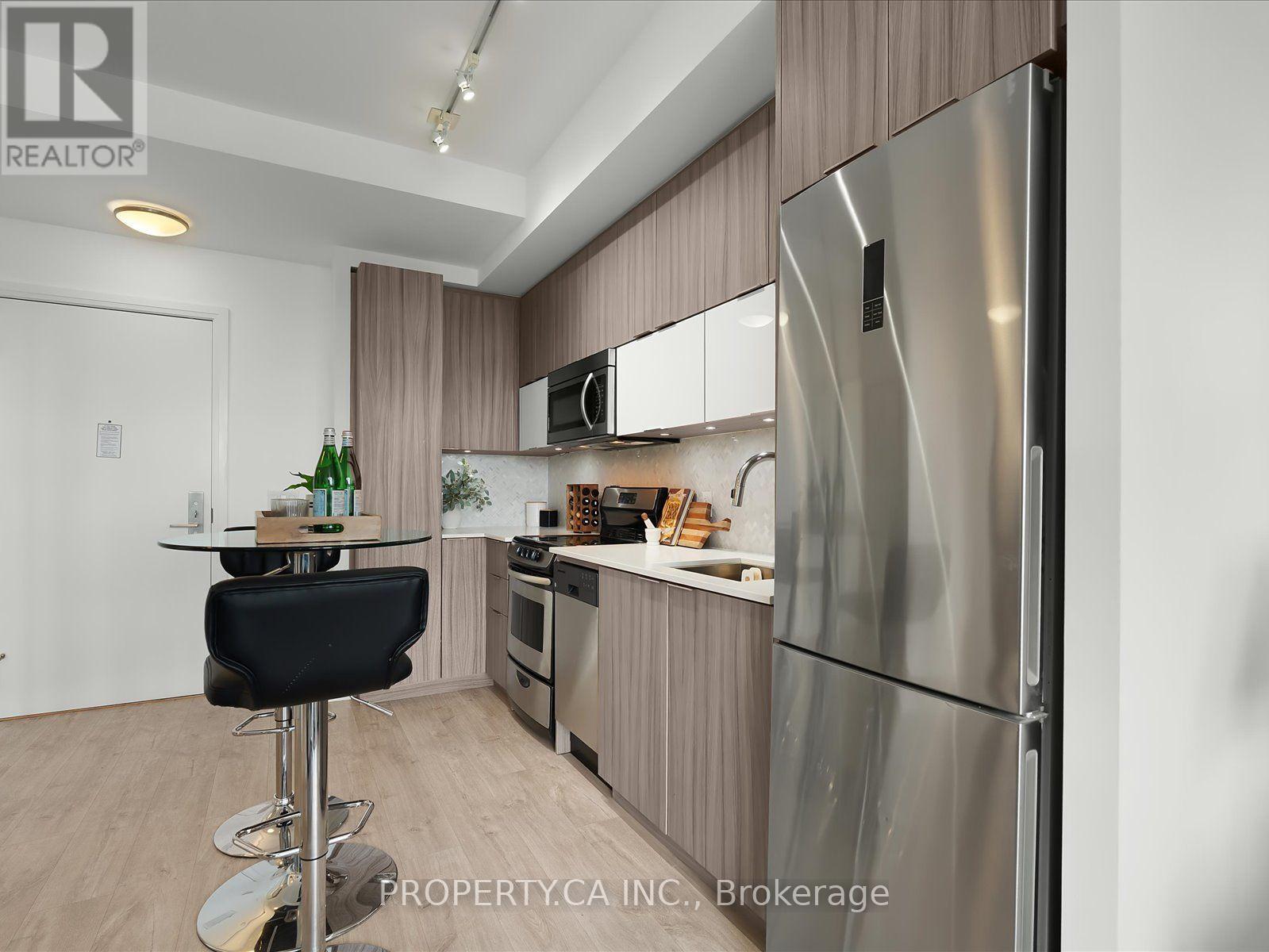 #1906 56 ANNIE CRAIG DRIVE - 5