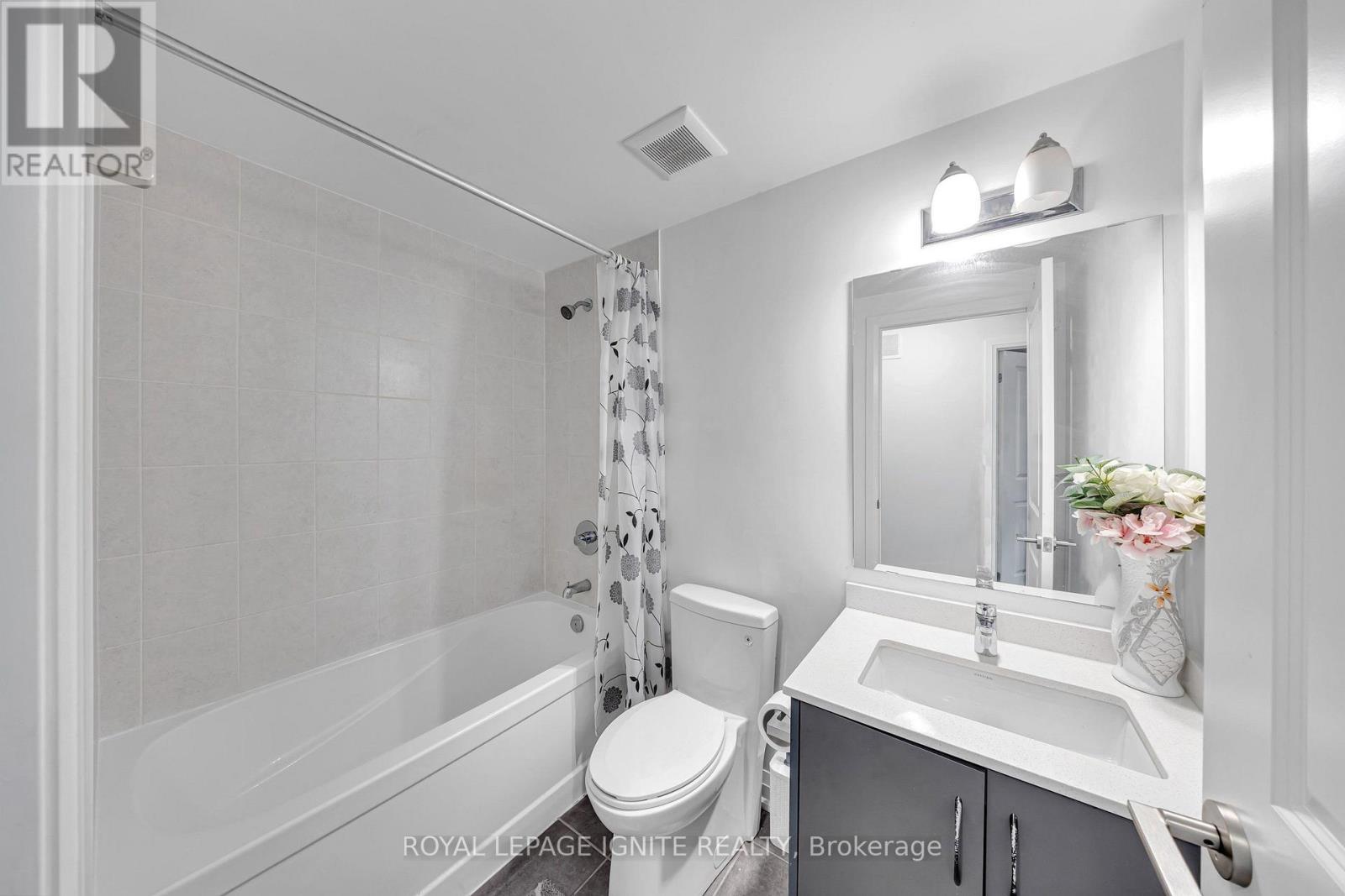 #152 65 ATTMAR DRIVE - 11