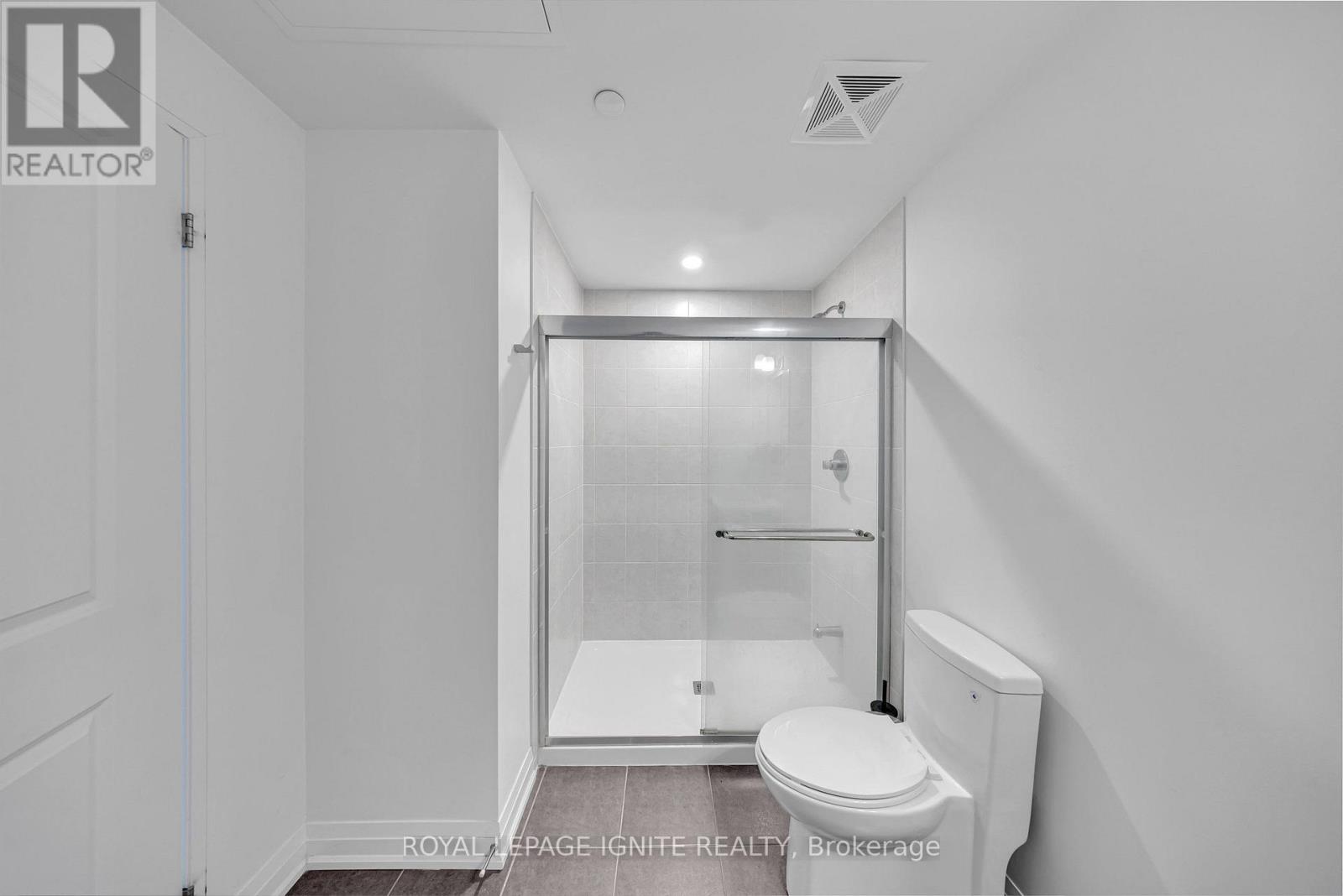 #152 65 ATTMAR DRIVE - 18