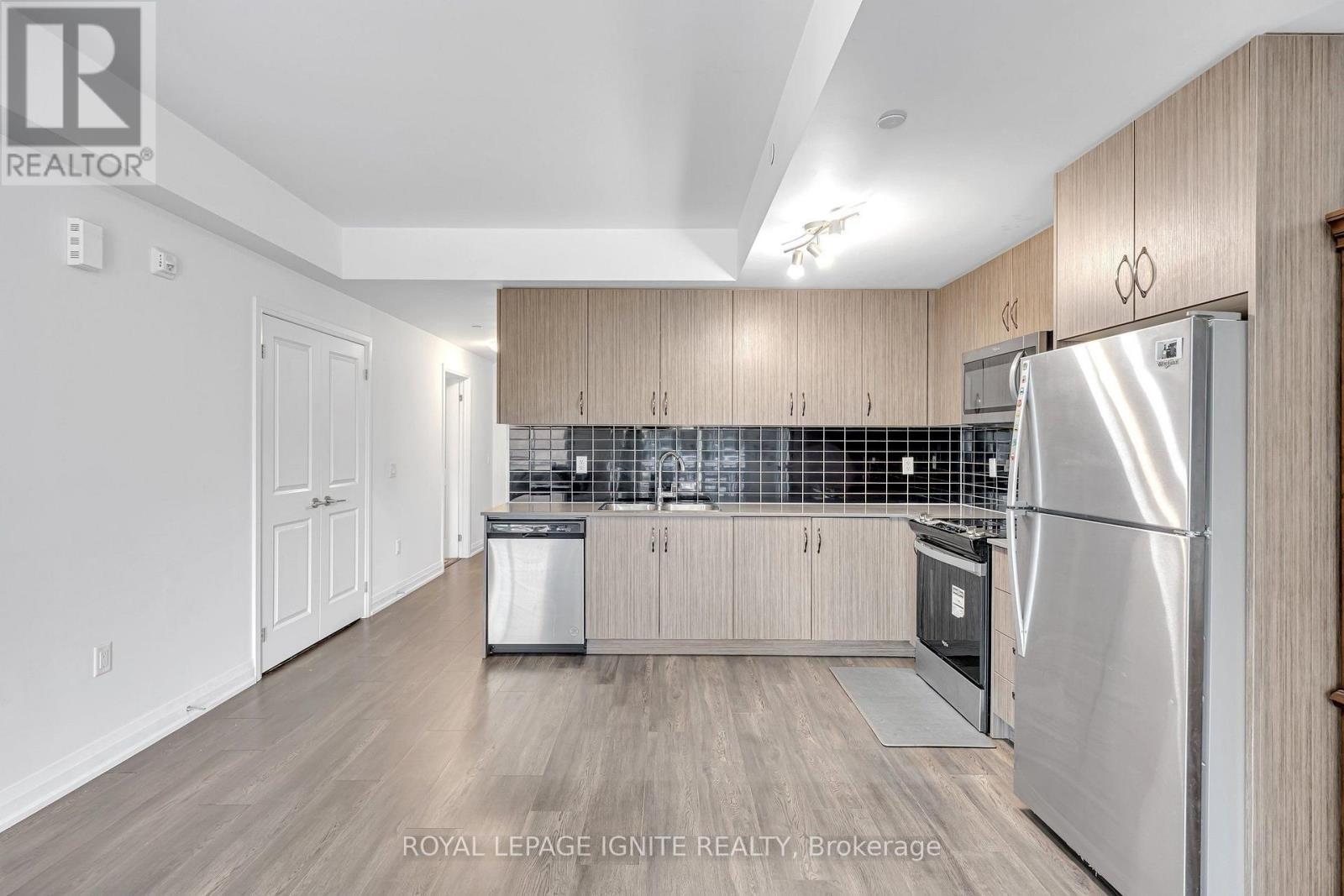 #152 65 ATTMAR DRIVE - 5