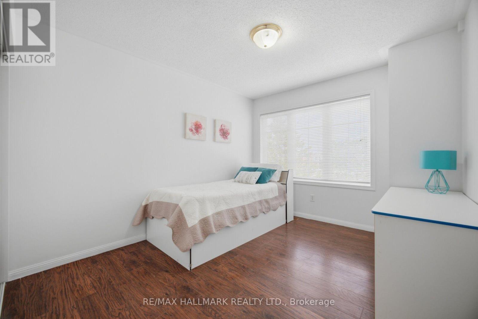641 MARLEY CRESCENT - 18