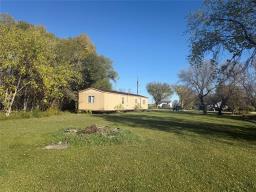 155 King Street, Riverton, MB R0C2R0 Photo 10