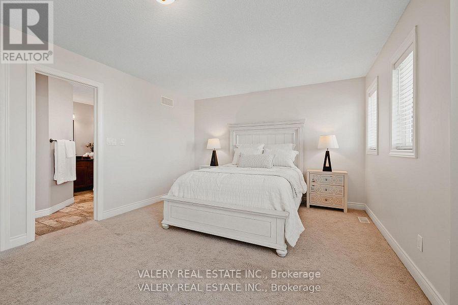 291 ZELLER DRIVE - Image 18