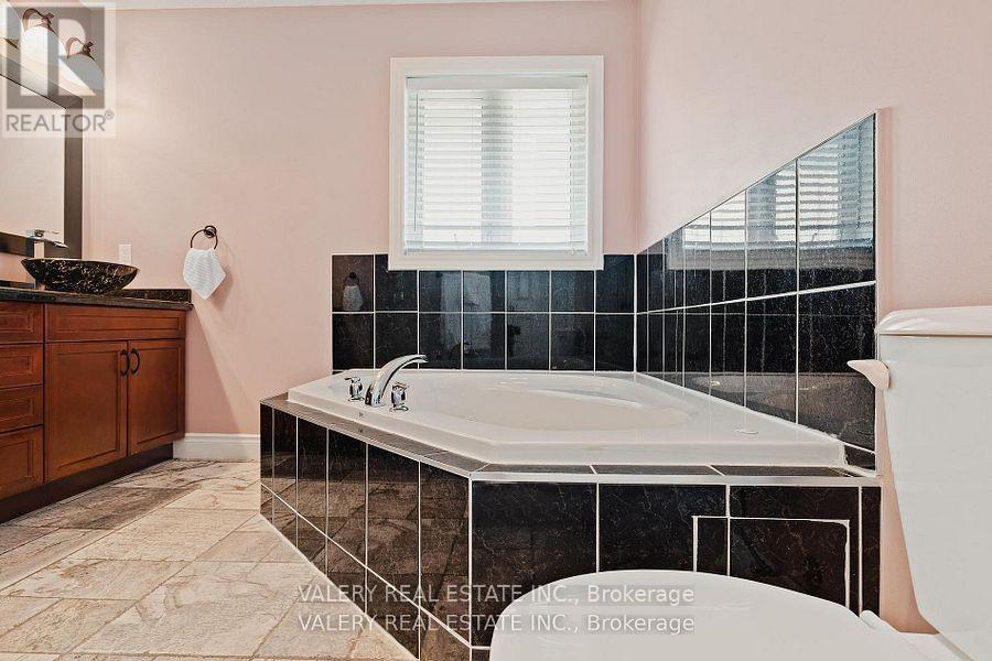 291 ZELLER DRIVE - Image 22