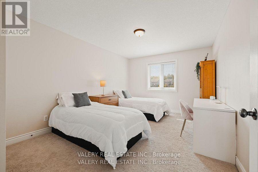 291 ZELLER DRIVE - Image 23