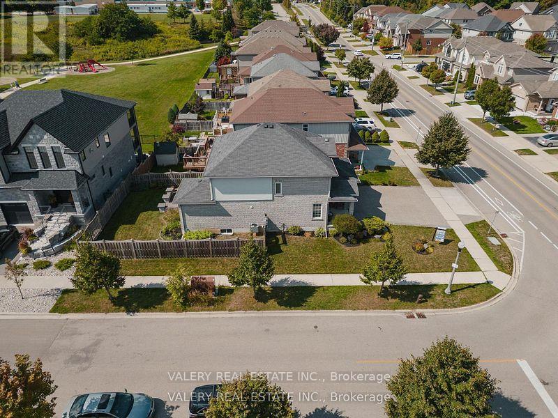 291 ZELLER DRIVE - Image 34