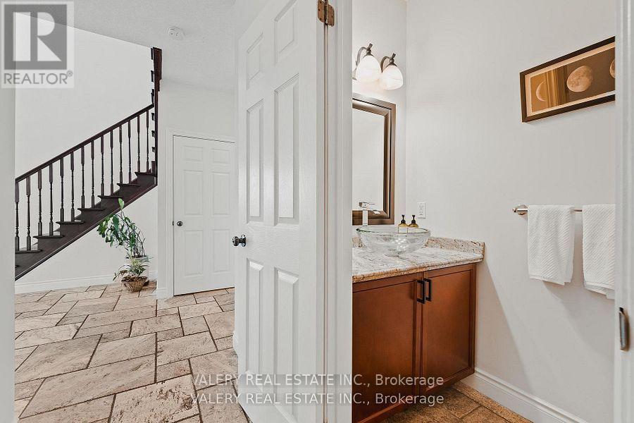 291 ZELLER DRIVE - Image 9